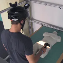 Exploration of medical volume data in projective augmented reality: an interactive demonstration